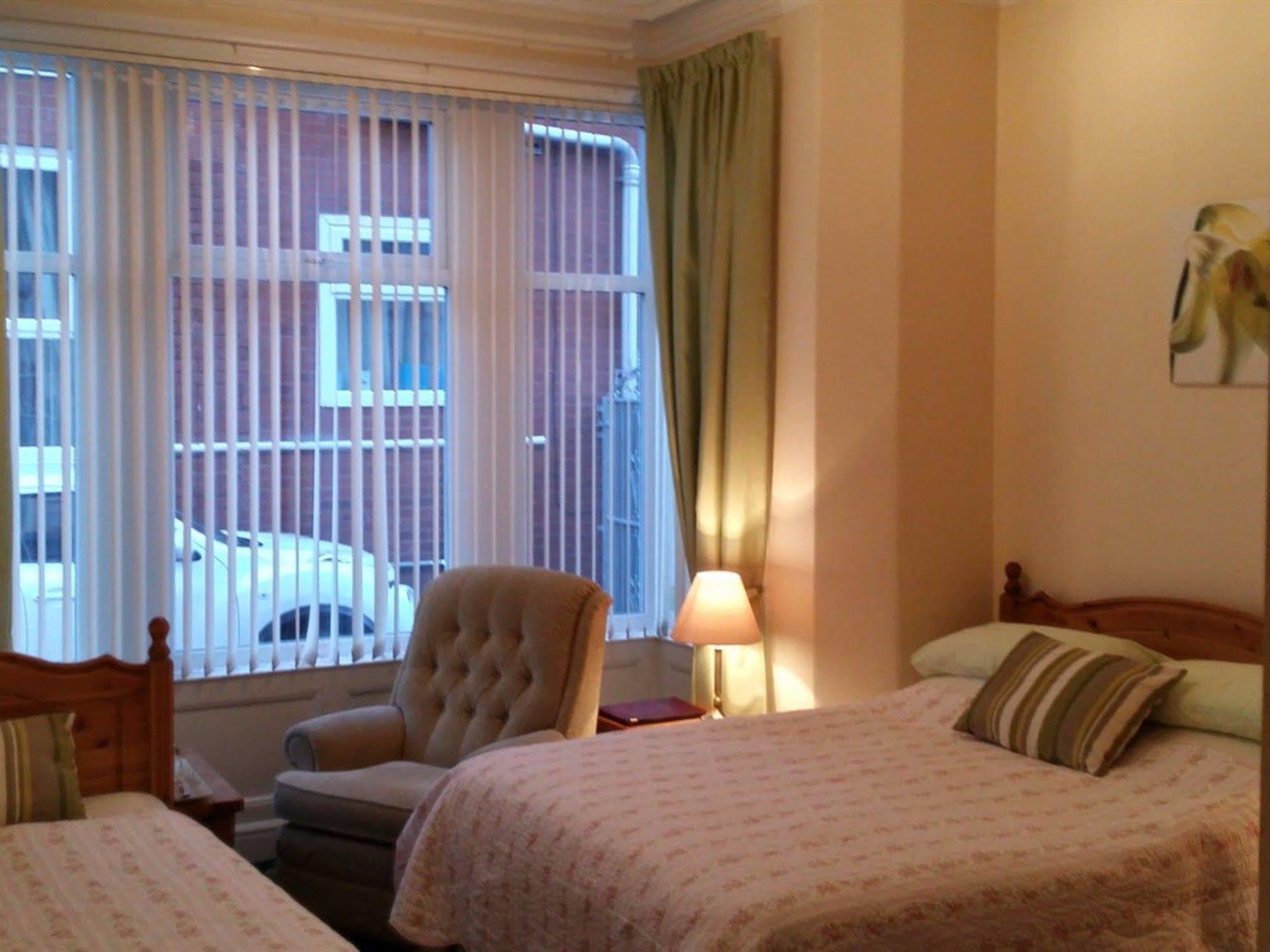 Eden House Bed and Breakfast Blackpool Eksteriør billede
